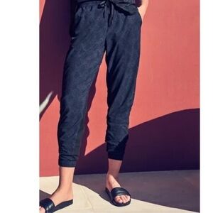 Athleta Brooklyn Blue and Black Snake Print Joggers